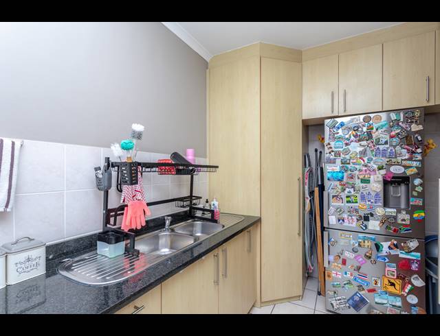 3 BEDROOM HOUSE TO LET IN VAN RIEBEECKSHOF